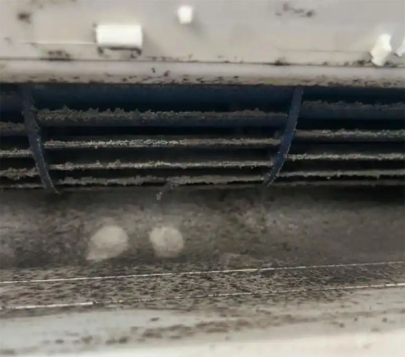 揭阳空调吹的风有股烧焦味是怎么回事